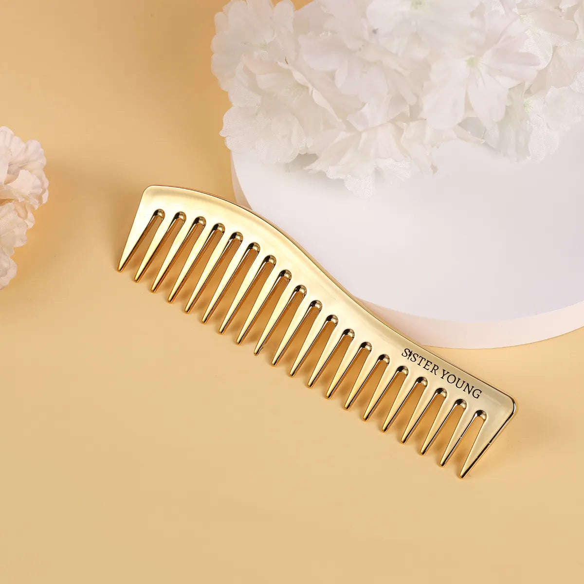 SisterYoung ZURI GOLD Hiuskampa – aaltomainen muotoilu