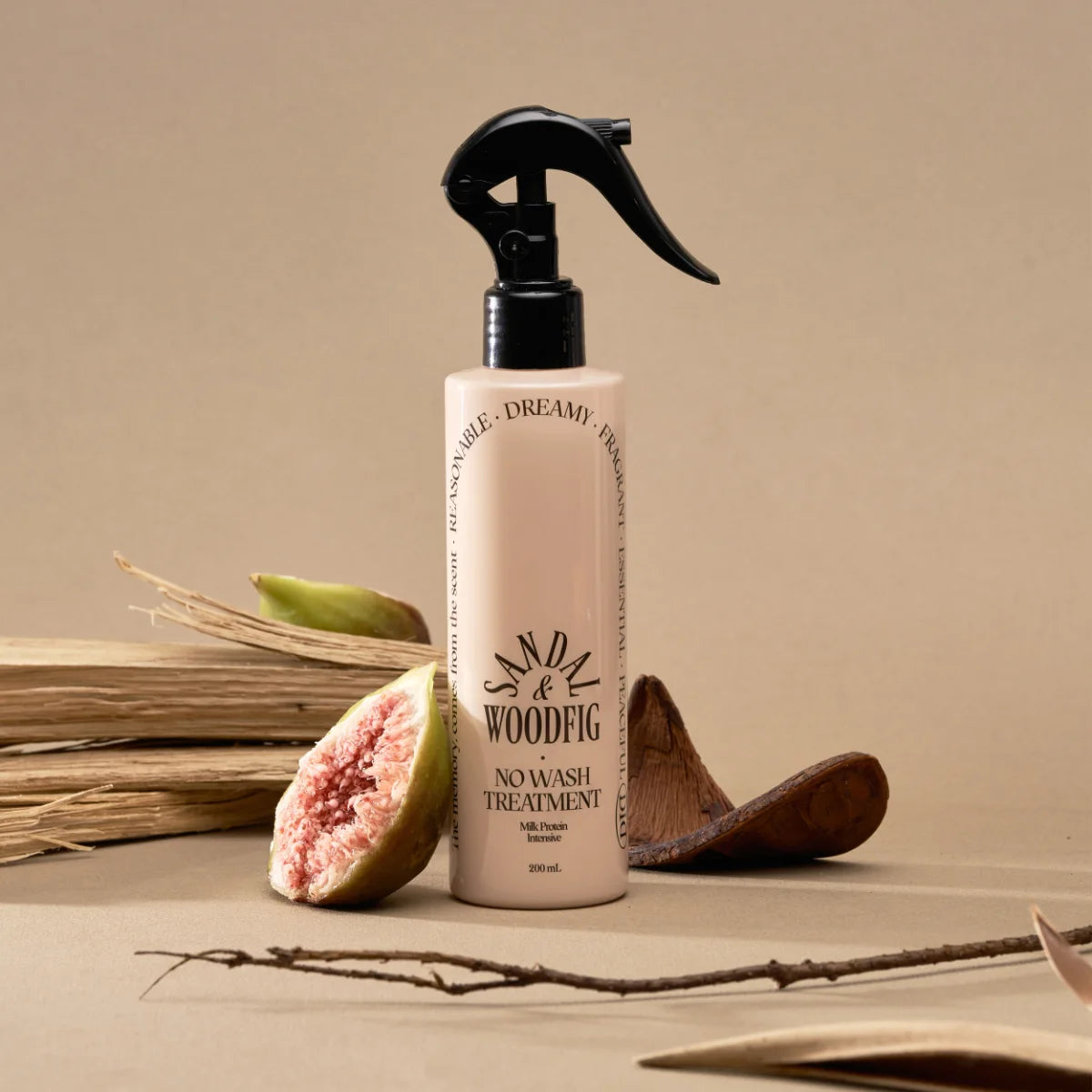 odiD Milkprotein Intensive Nowash Ampoule Treatment Sandalwoog Fig 200 ml hoitosuihke kuiville hiuksille