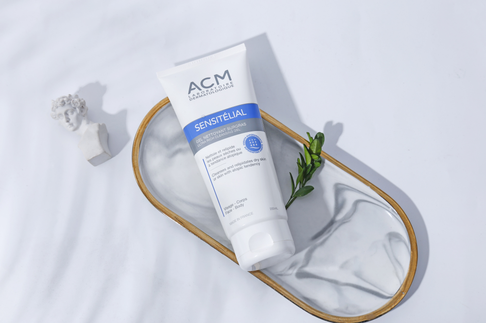 ACM SENSITELIAL PUHDISTUSGEELI ATOOPPINEN KUIVA IHO 200 ML